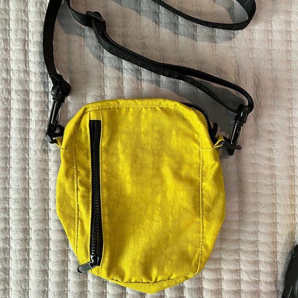 BAGGU Handbags - BAGGU Sport Crossbody